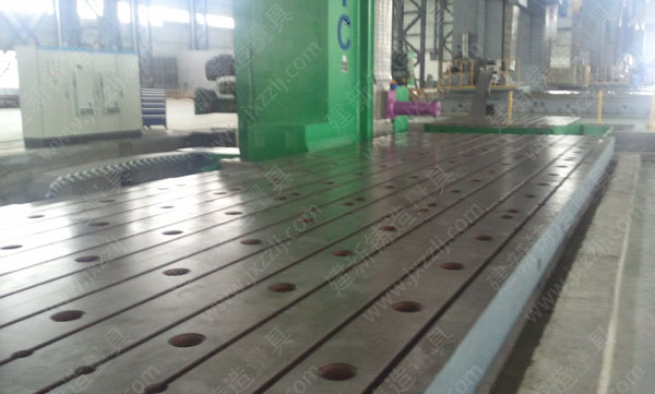 機床工作臺安裝使用現(xiàn)場